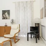 Cosy Holiday Home In Roma With Mezzanine