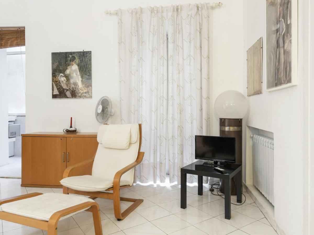 Cosy In With Mezzanine Ferienhaus